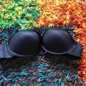 Black Strapless Bra